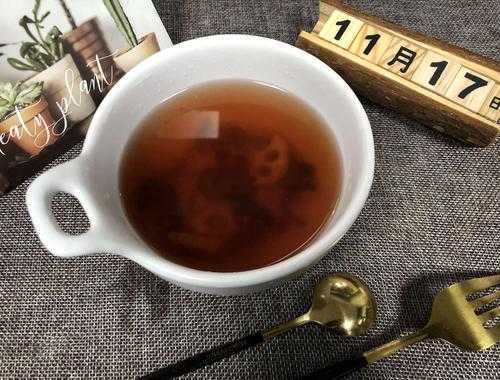 冰糖綠茶生姜（冰糖綠茶生姜荷包蛋蒸水的功效）-圖2