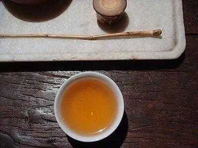 爛嘴能喝生姜茶嗎（爛嘴能喝茶葉水嗎）-圖3