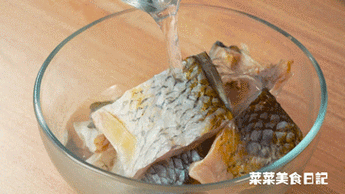 白酒加生姜腌魚(yú)